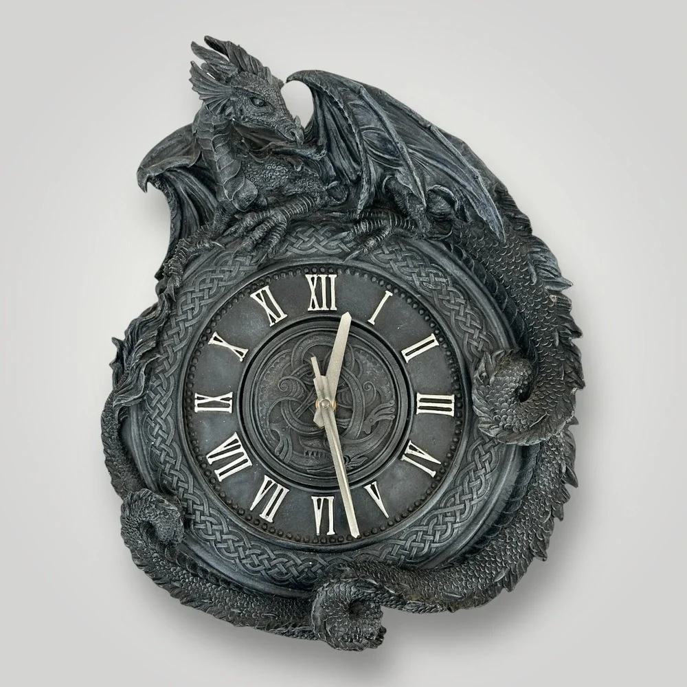 Penhurst Dragon Clock - Gothic Medieval By artist Liam Manchester TESTED & WORKS